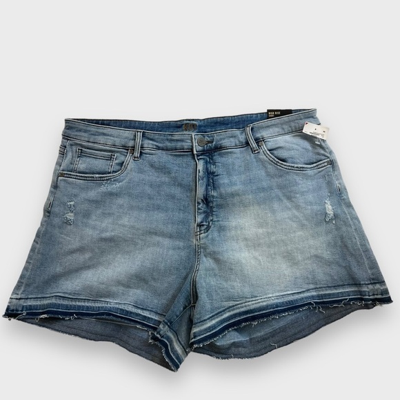 KUT From the Kloth High Rise Short Plus Size 22W Wide - Picture 3 of 13